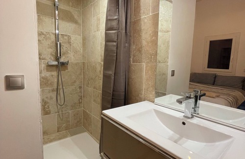 Noailles Apartment | Jolie T3 en Centre-ville Avec 2 Chambres et 2 Salles de Bains Privative