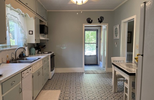 Confluence House | Jones Inn Confluence - 3 Bd/2 Bth House