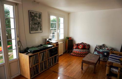 Bidart Bed & Breakfast | JOYU SURF SHACK