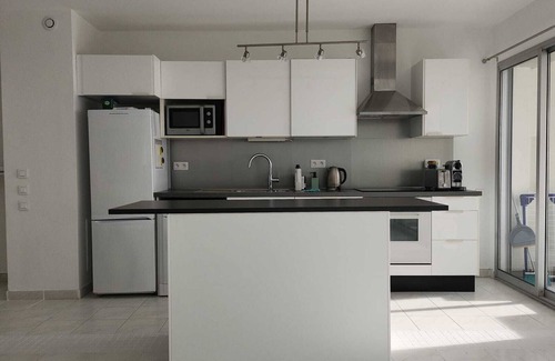 Antibes Apartment | Juan les Pins, vue Feerique, Piscine, Parking, Ascenseur