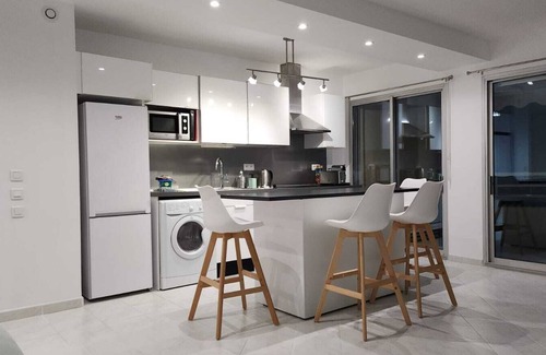 Antibes Apartment | Juan les Pins, vue Feerique, Piscine, Parking, Ascenseur