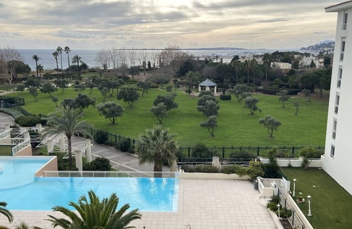 Antibes Apartment | Juan les Pins, vue Feerique, Piscine, Parking, Ascenseur