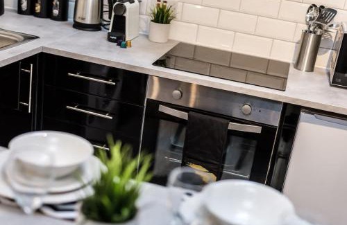 Chinatown Apartment | Jude's Place 01