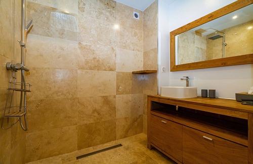 Carosse Apartment | Jungle - Bel Apt Rénové Avec Spa à Mont Roquefeuil