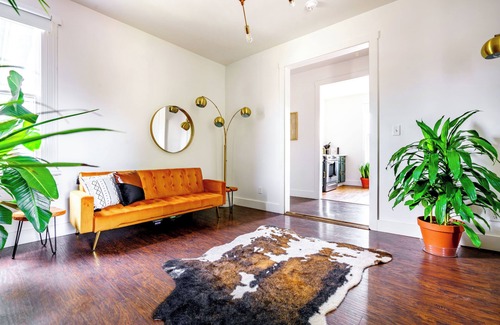 Chillicothe House | Jungle House Luxury Stays - Downtown Chillicothe