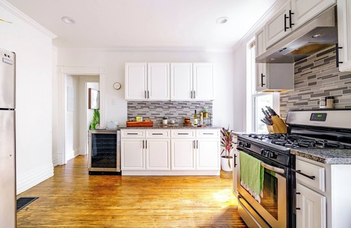 Victorian Village House | Jungle House Luxury Stays - Downtown Columbus & Short North