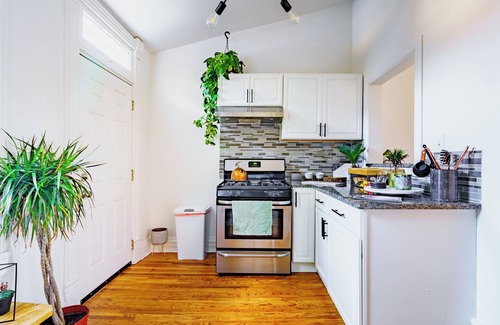 Victorian Village House | Jungle House Luxury Stays - Downtown Columbus & Short North