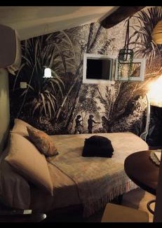 6th Arrondissement Apartment | Jungle Spa