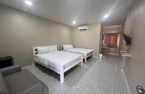 Chumphon Bed & Breakfast | Juni House Chumphon