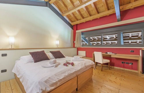 San Benedetto di Lugana Hotel | Junior Suite Coppa - Almavite