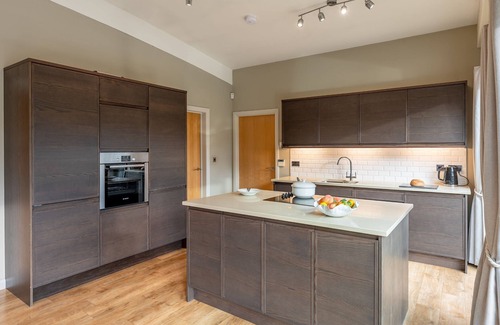 Richmond Cottage | Juniper - a lodge that sleeps 6 guests in 3 bedrooms