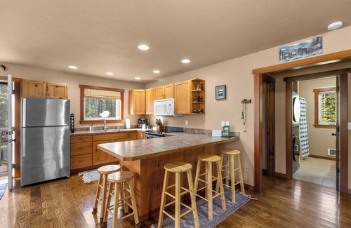 Coram House | Juniper Presents: Cozy 2BR Retreat in Coram - Close to Glacier National Park