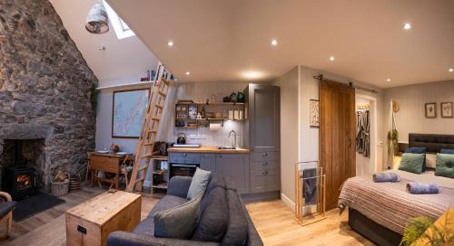 Isle of Jura House | Jura, Mrs Leonard's Cottage