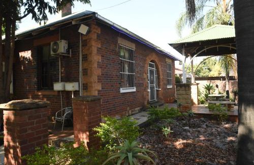 Hatfield House | Juraya guest house Hatfield