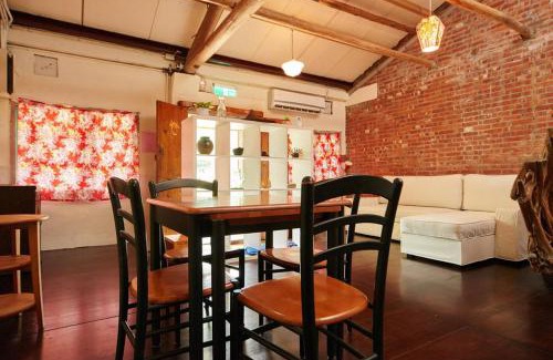 Pingxi District House | Just For Fun B&B