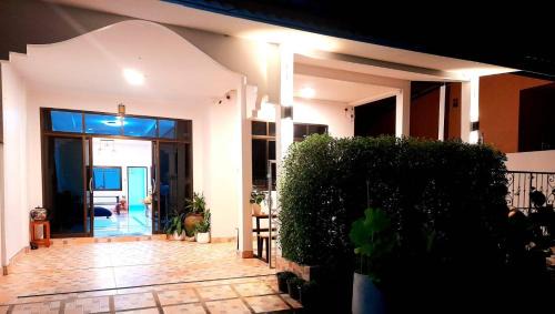 Betong Villa | JW Homestay Betong H1 เจ ดับบลิว โฮมสเตย์ เบตง H1