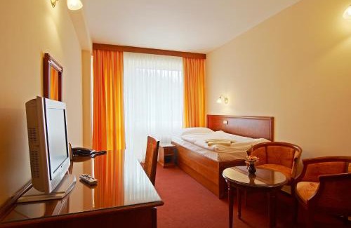 Brusno Hotel | Kúpele Brusno - Kúpeľný hotel Poľana