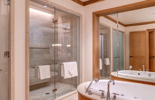 Montage Kapalua Bay Condo | K B M Resorts: Luna At Montage Kapalua Bay, Luxury, Ocean View, 3 Bedrooms, L'occitane Amenities, Beach Gear, 2900 Sq/ft, Includes Rental Car!