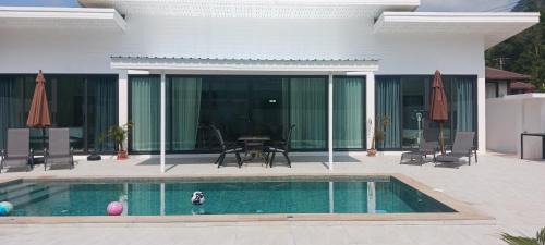 Maret Villa | Kadena Villa