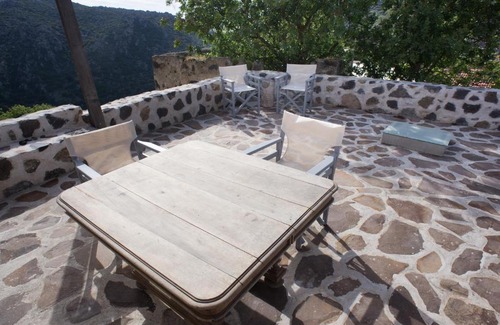 Nisyros House | Kafka Stone House