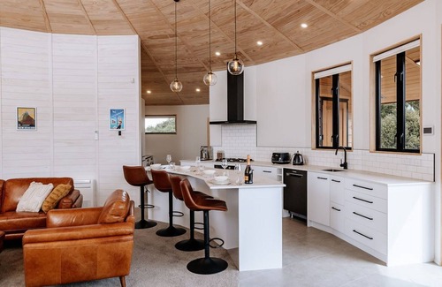 Ohakune House | Kaho – Ohakune Holiday Home with Spa