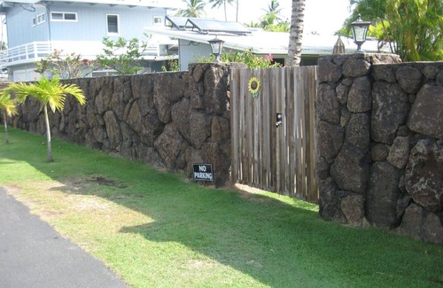 Kailua Apartment | Kailua Beachside Studio - Tropical Breeze