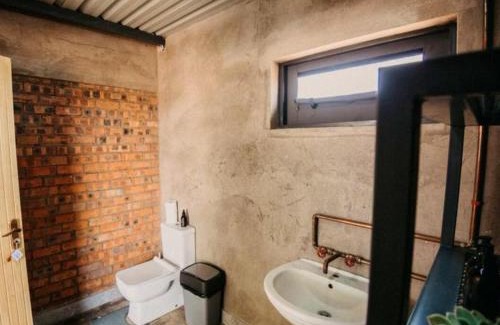 Joe Morolong Cabin | Kalahari Erfenis