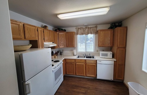 Kalispell Condo | Kalispell Ground Floor two Bedroom C3 Condo for long term monthly rentals