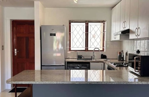 Kalk Bay Apartment | Kalk Bay Secure Seaside Apartment