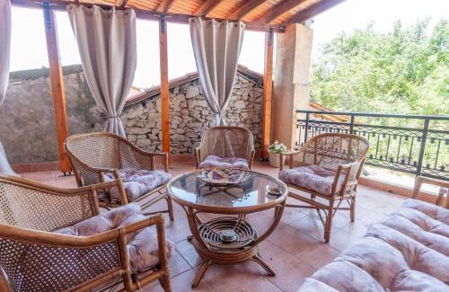 Makri Apartment | Kallisti's house