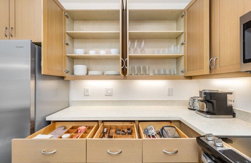 Makaha Valley House | Kalo Homes ~ Friends & Family & Aloha