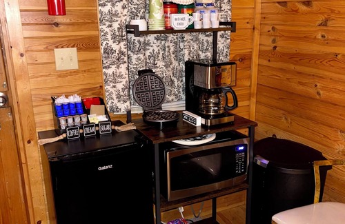 Brooklyn Cabin | Kamp 42 Degrees Campground