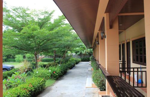 Mae Nam Hotel | Kanlaya Park