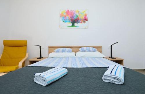 Sobra Apartment | Kapetan Toni - seafront ap.