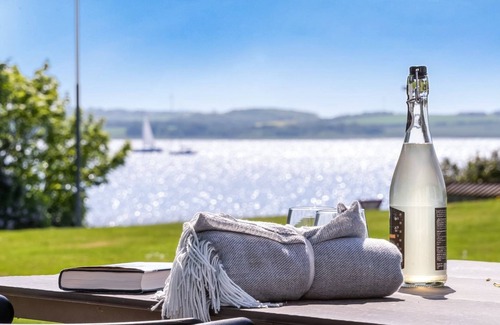 Fur House | "Kara" - 100m to the fjord by Interhome