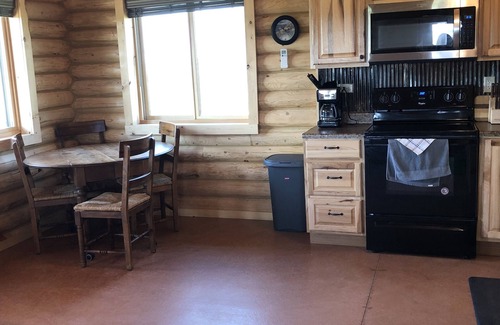 Sundance House | Kara Creek Ranch - Log Cabin