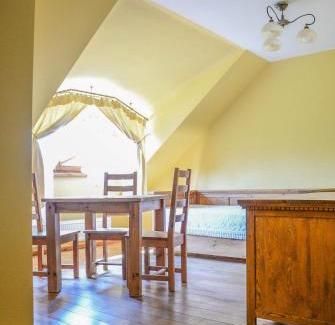 Wysowa-Zdroj Hotel | Karczma Regionalna Hotel GOŚCINNA CHATA