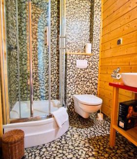 Karsibor Bed & Breakfast | Karczma Rybna Rybaczówka Marina B&B