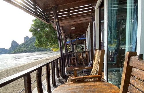 Don Sak Hotel | Karndee bangalow