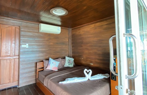 Don Sak Hotel | Karndee bangalow