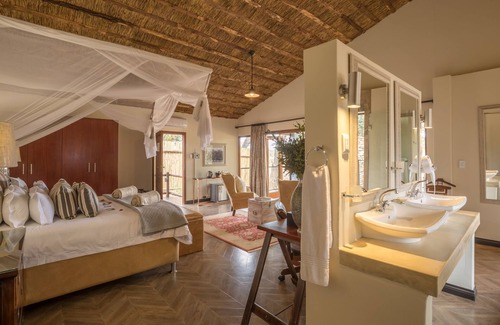 Maruleng Cabin | Karongwe - Becks Safari Lodge