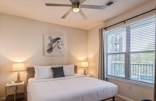 Durham Apartment | Kasa | Cozy 1BD + Self Check-In | Durham