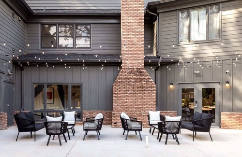 Dilworth Apartment | Kasa | Efficient space with all the comforts you need | Charlotte