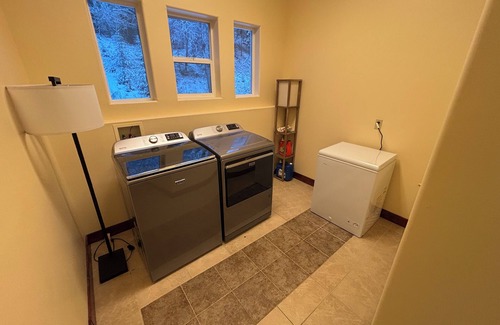 Cohoe House | Kasilof River Getaway