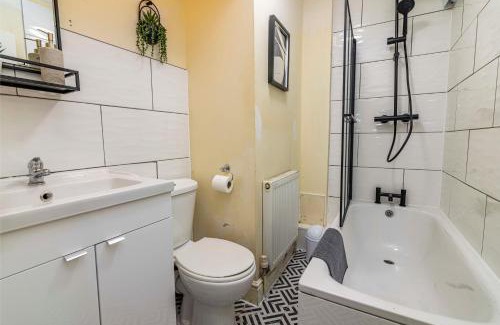 Sneinton House | Kasu Lodge - Sneinton, Nottingham