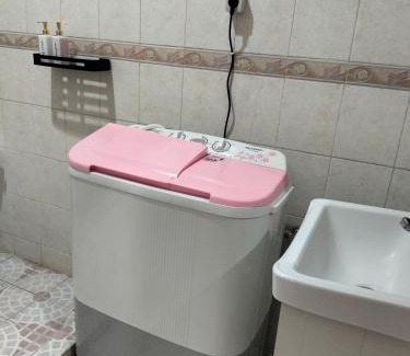 Madiun House | Kaswari Home - entire home