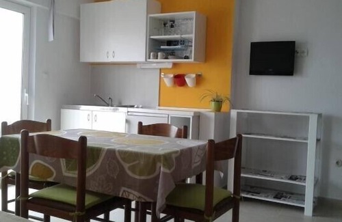 Rtina Apartment | Katarina - Traditional Two Bedroom Apartment with Sea View