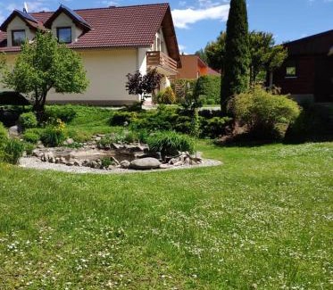 Demanova Apartment | Katka a Martin samostatný apartmán s vlastným vchodom