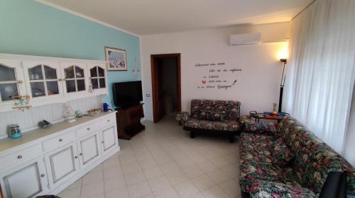 Anzio House | Katy's Garden