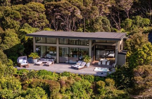 Totara North Villa | KAURI HILL ESTATE Luxe Mountain Retreat
